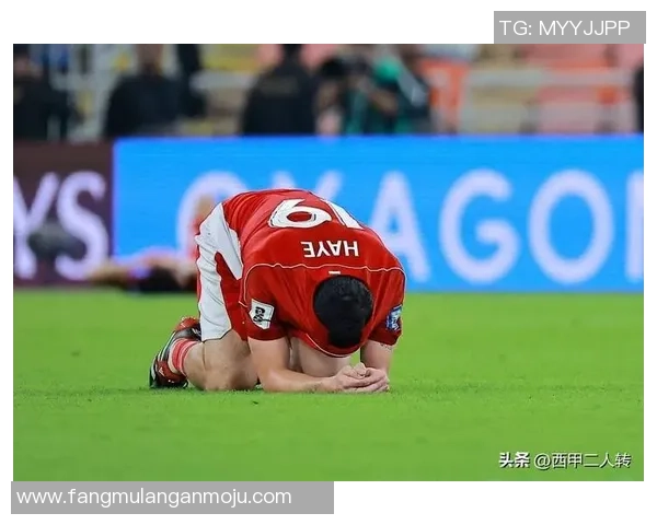 外国足球明星因感人时刻泪洒赛场引发全球球迷热议与共鸣